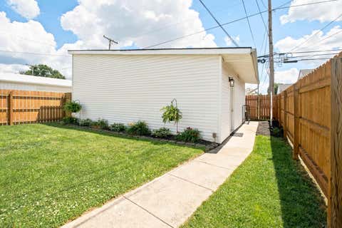 Tiny photo for 926 King Street, Lancaster, OH 43130 (MLS # 226022118)