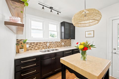 Tiny photo for 926 King Street, Lancaster, OH 43130 (MLS # 226022118)