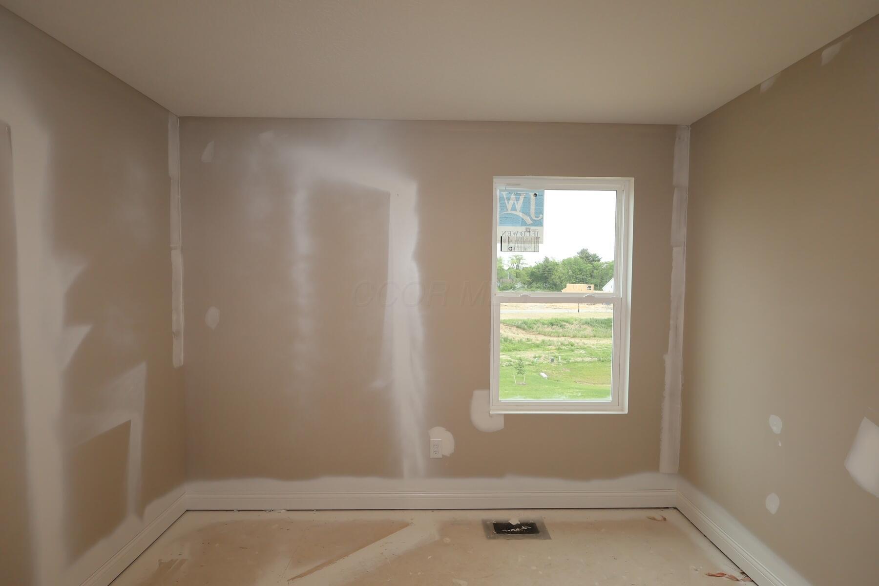 1096 Quarry Oak Drive, Grove City, Ohio image 12