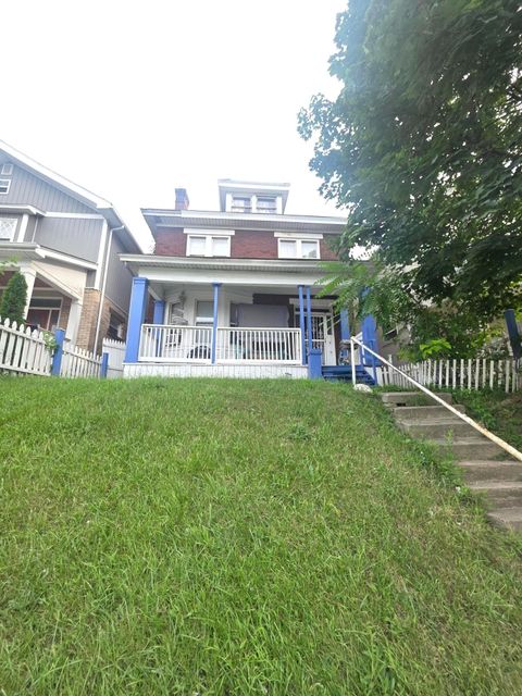 Photo of 1225 E Livingston Avenue, Columbus, OH 43205 (MLS # 225039881)