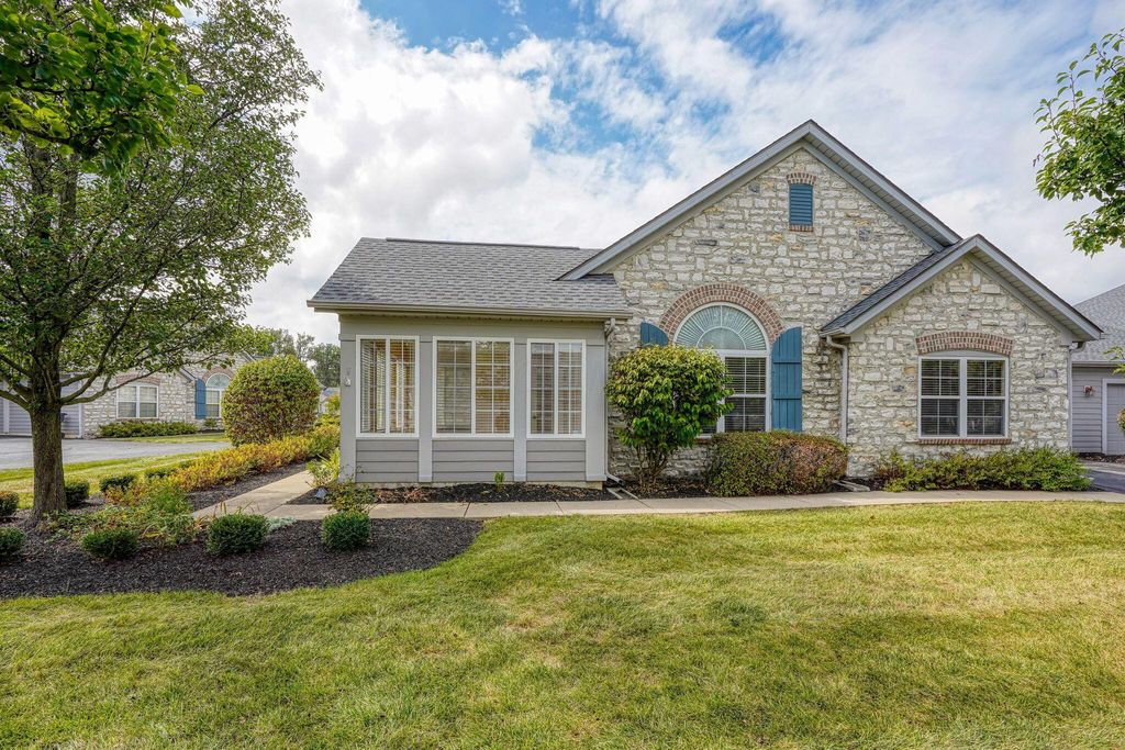 Photo of 4143 Aumbrey Court 31 #31, New Albany, OH 43054 (MLS # 225037030)