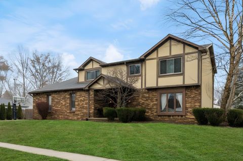 Photo of 650 Greenwood Place, Columbus, OH 43213 (MLS # 225045590)