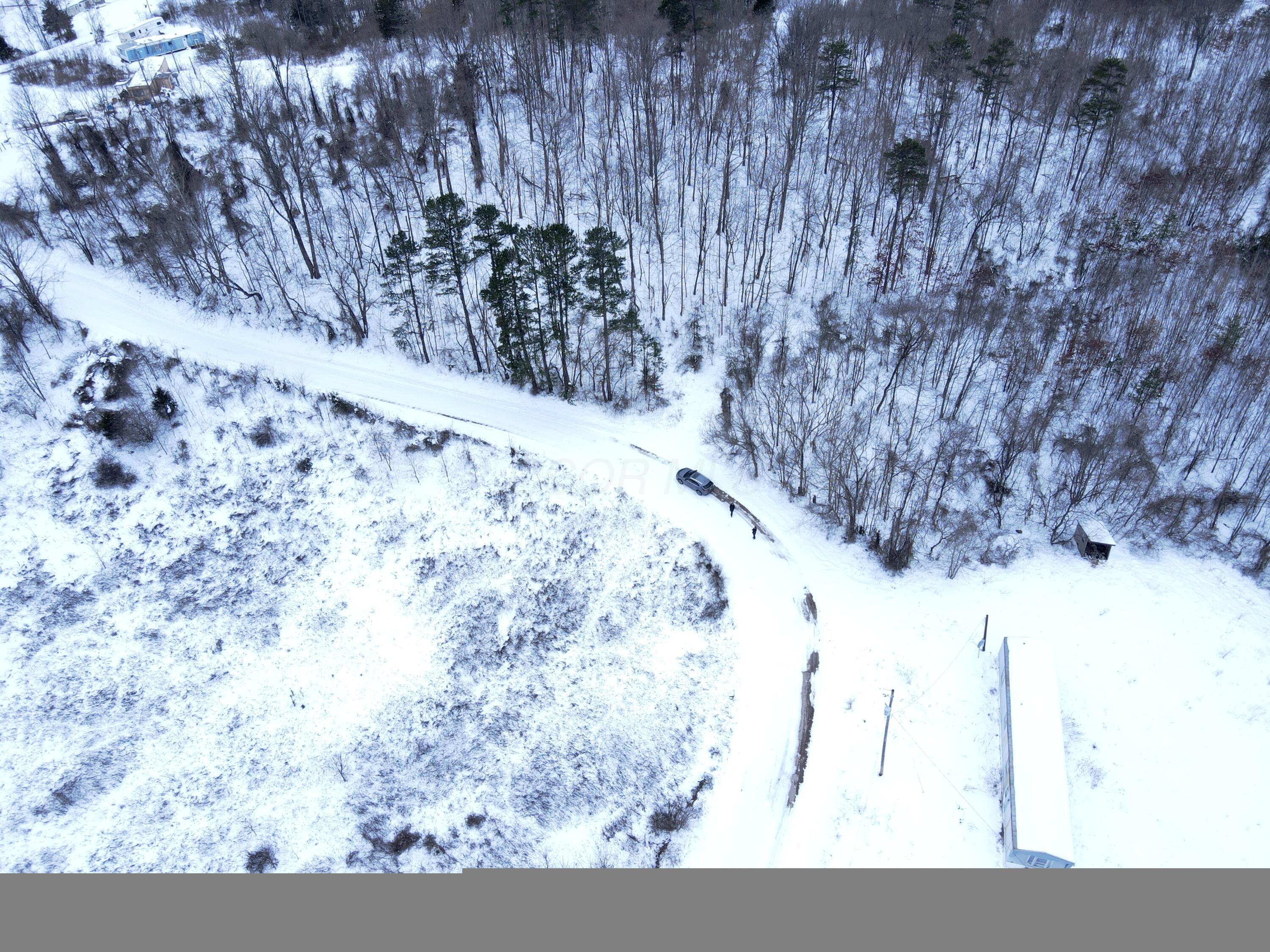 Price Strong Road, Vinton, Ohio image 19