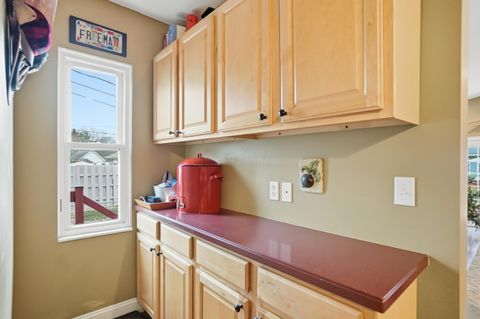 Tiny photo for 3267 Columbus Street, Grove City, OH 43123 (MLS # 225044705)