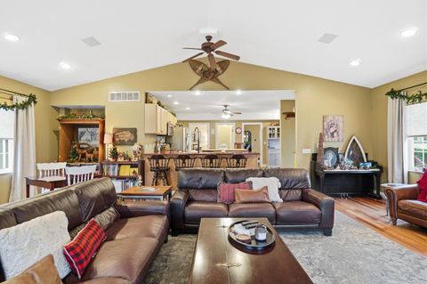 Tiny photo for 3267 Columbus Street, Grove City, OH 43123 (MLS # 225044705)