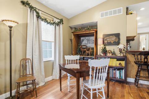 Tiny photo for 3267 Columbus Street, Grove City, OH 43123 (MLS # 225044705)