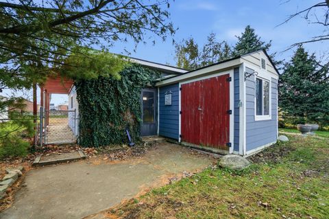 Tiny photo for 3267 Columbus Street, Grove City, OH 43123 (MLS # 225044705)