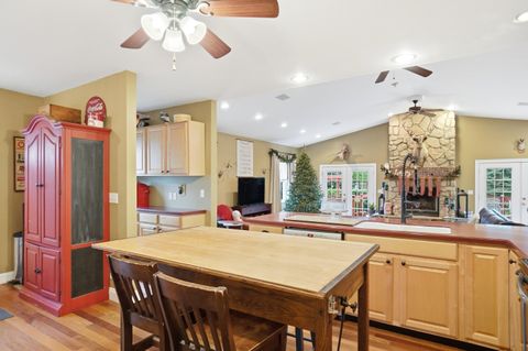 Tiny photo for 3267 Columbus Street, Grove City, OH 43123 (MLS # 225044705)