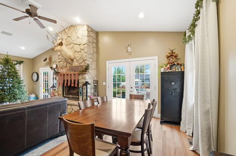 Tiny photo for 3267 Columbus Street, Grove City, OH 43123 (MLS # 225044705)