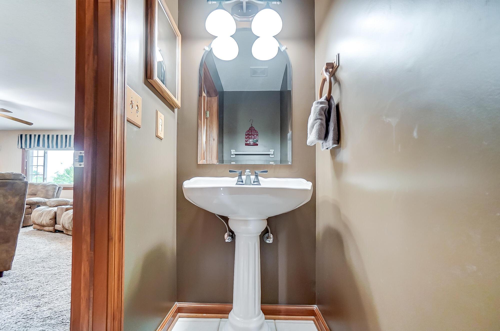 97 Bohyer Avenue, Pataskala, Ohio image 36