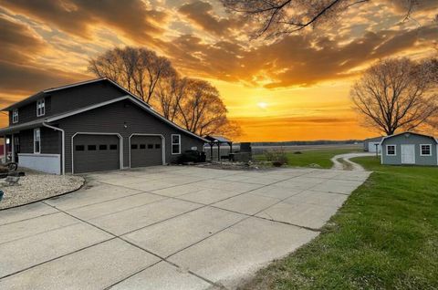 Photo of 5824 Miller Paul Road, Westerville, OH 43082 (MLS # 226010262)