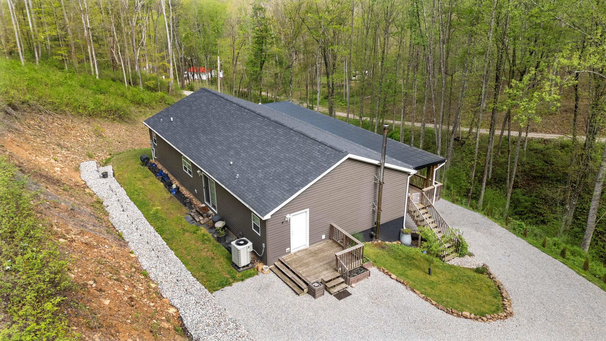 24796 E Fork Road, Laurelville, Ohio image 4