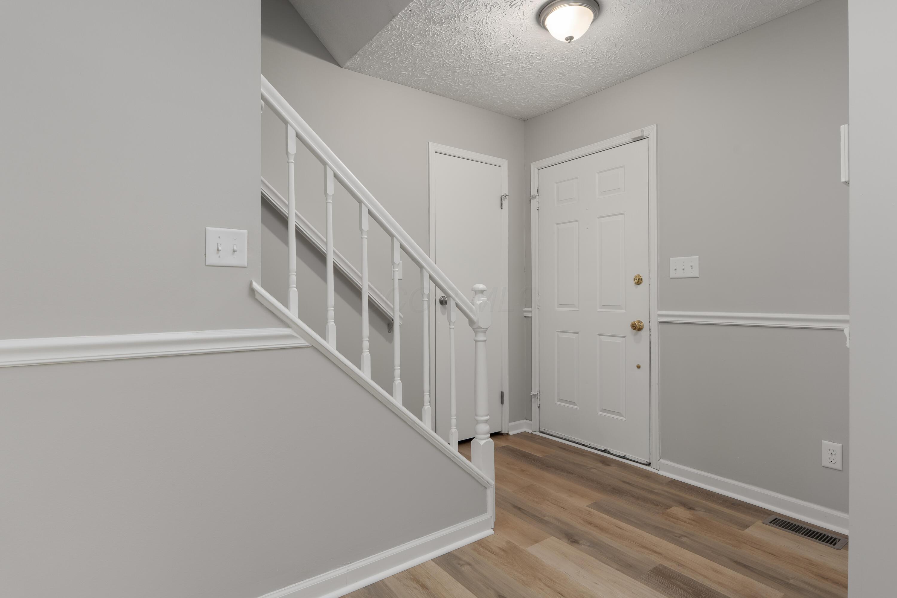 3655 Dinsmore Castle Drive