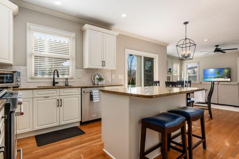 Tiny photo for 8118 Saybrook Drive, Westerville, OH 43082 (MLS # 226005783)