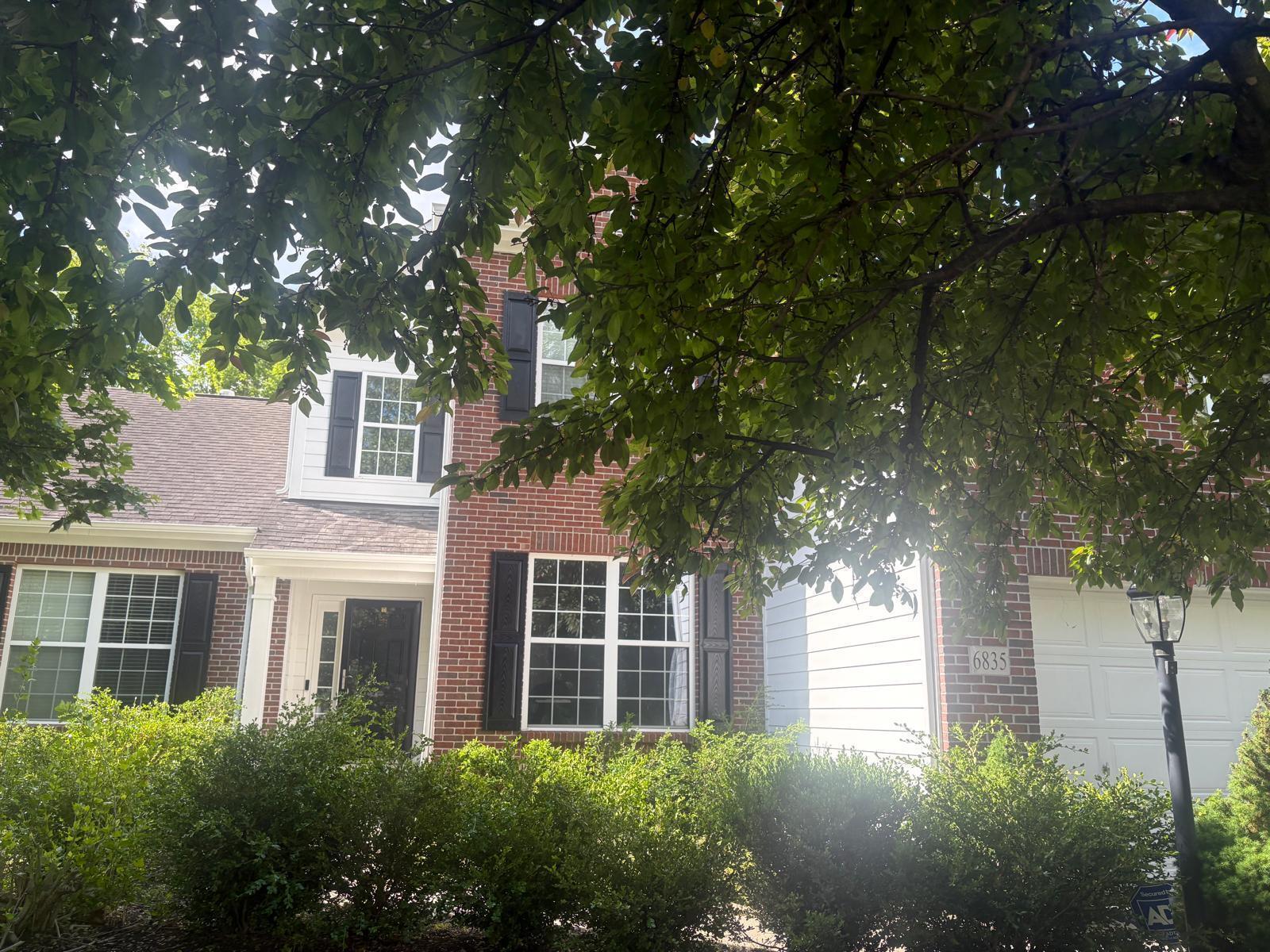 6835 Bishops Crossing Circle