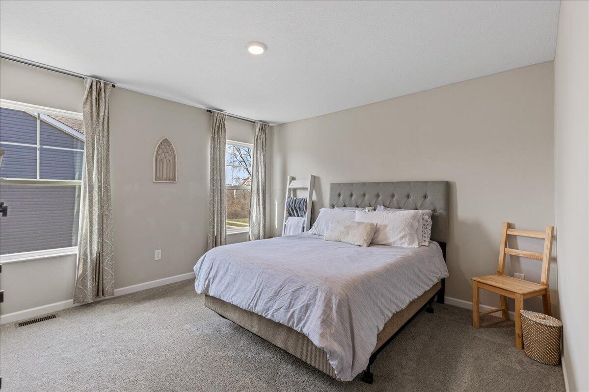 1423 Hemetite Drive, Grove City, Ohio image 20
