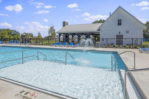 Tiny photo for 284 Olympic Loop, Commercial Point, OH 43116 (MLS # 225045288)