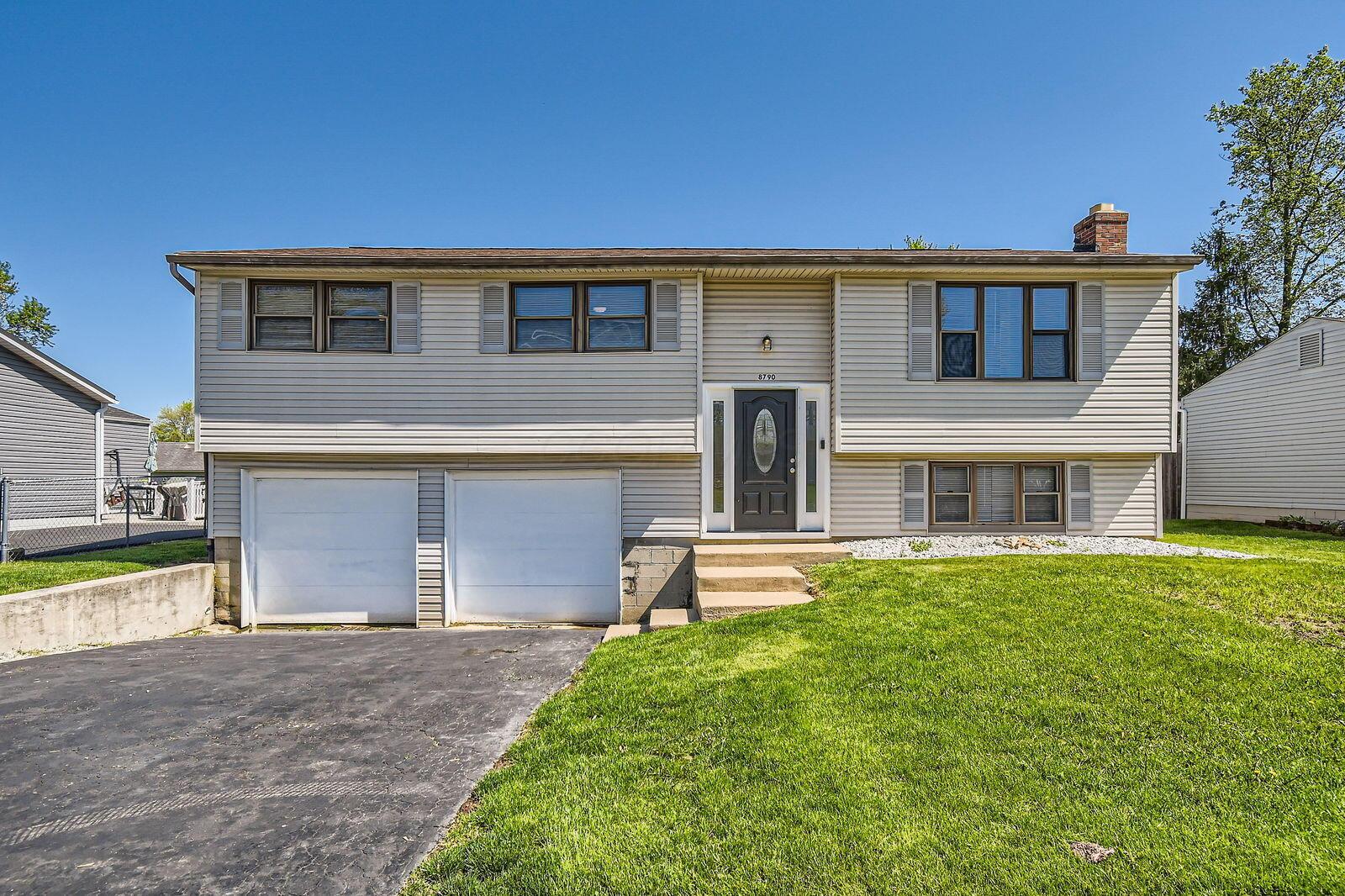 8790 Crestwater Drive, Galloway, Ohio image 1