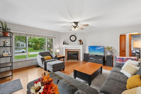 Tiny photo for 2394 Cranford Road, Columbus, OH 43221 (MLS # 226036250)