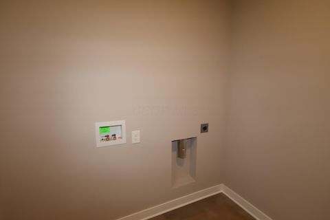 Tiny photo for 4537 Corsican Loop E, Hilliard, OH 43026 (MLS # 225045503)