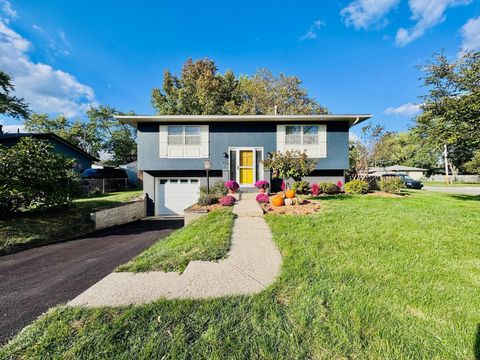 Photo of 494 Denwood Drive N, Columbus, OH 43230 (MLS # 225039426)