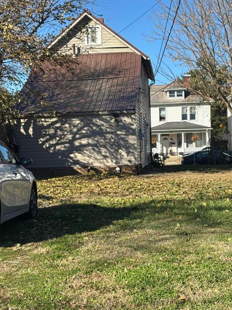 Tiny photo for 760 E 4th Street, Chillicothe, OH 45601 (MLS # 226006886)