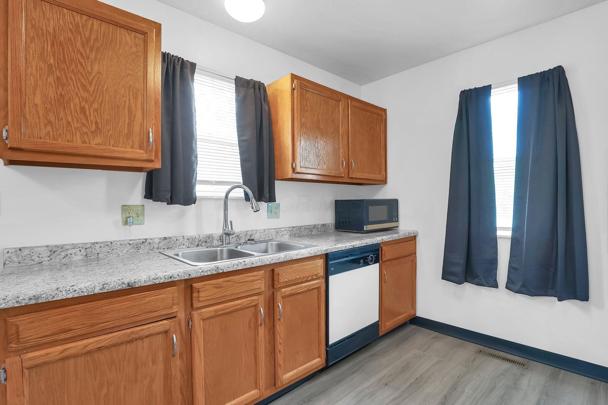 528 N Mulberry Street, Mansfield, Ohio image 12