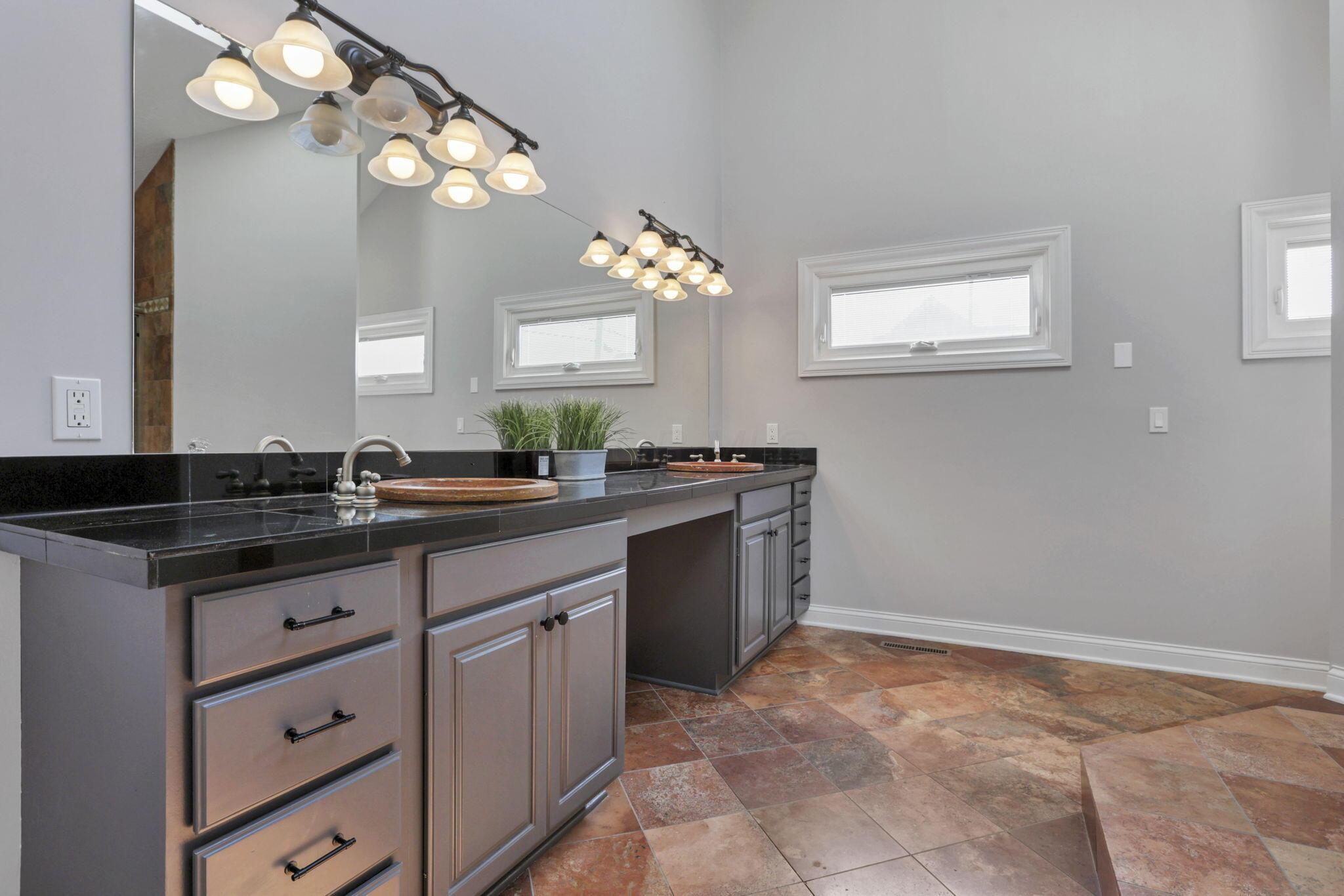 13180 W Bank Drive, Millersport, Ohio image 39