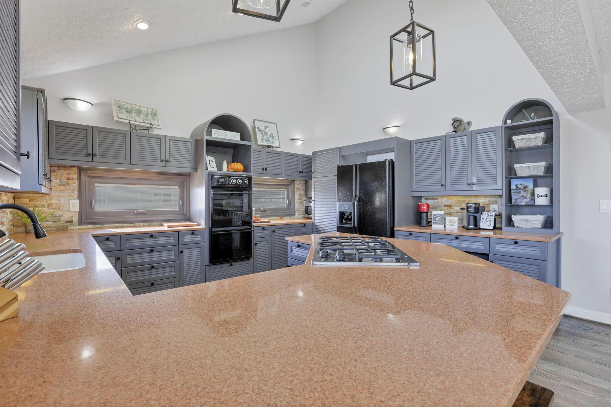 13180 W Bank Drive, Millersport, Ohio image 25