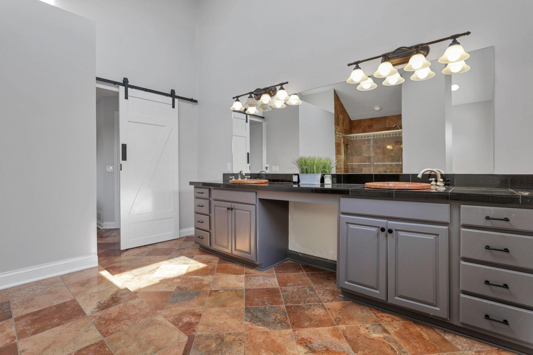 13180 W Bank Drive, Millersport, Ohio image 38