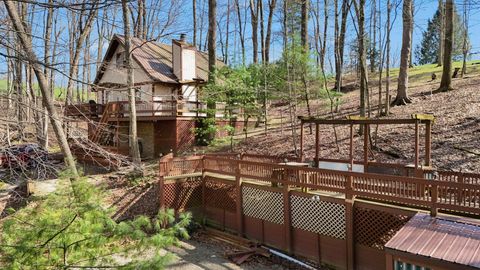 Photo of 474 Natchez Lane, Sugar Grove, OH 43155 (MLS # 226009905)