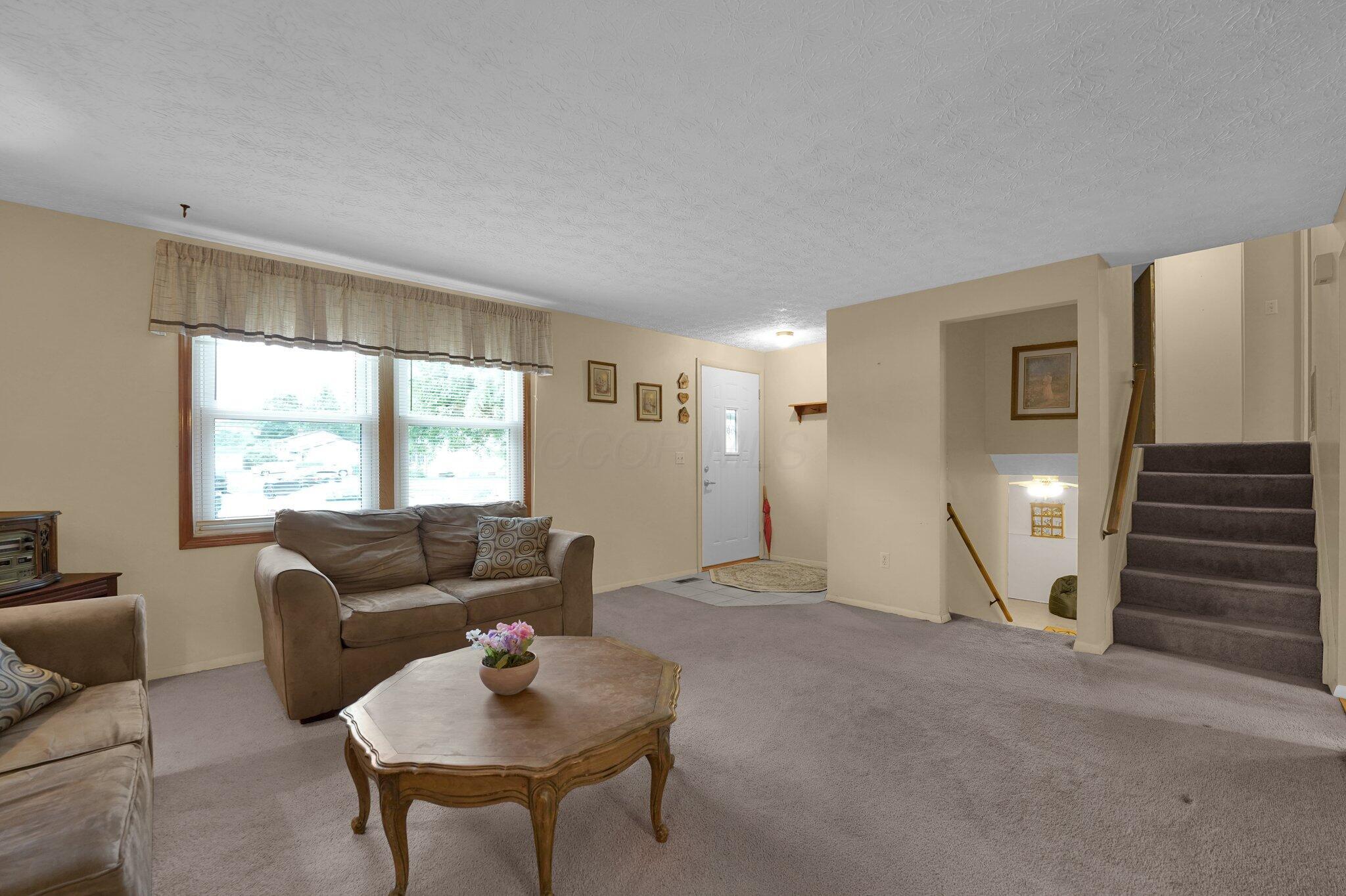668 Dovalon Place, Galloway, Ohio image 8