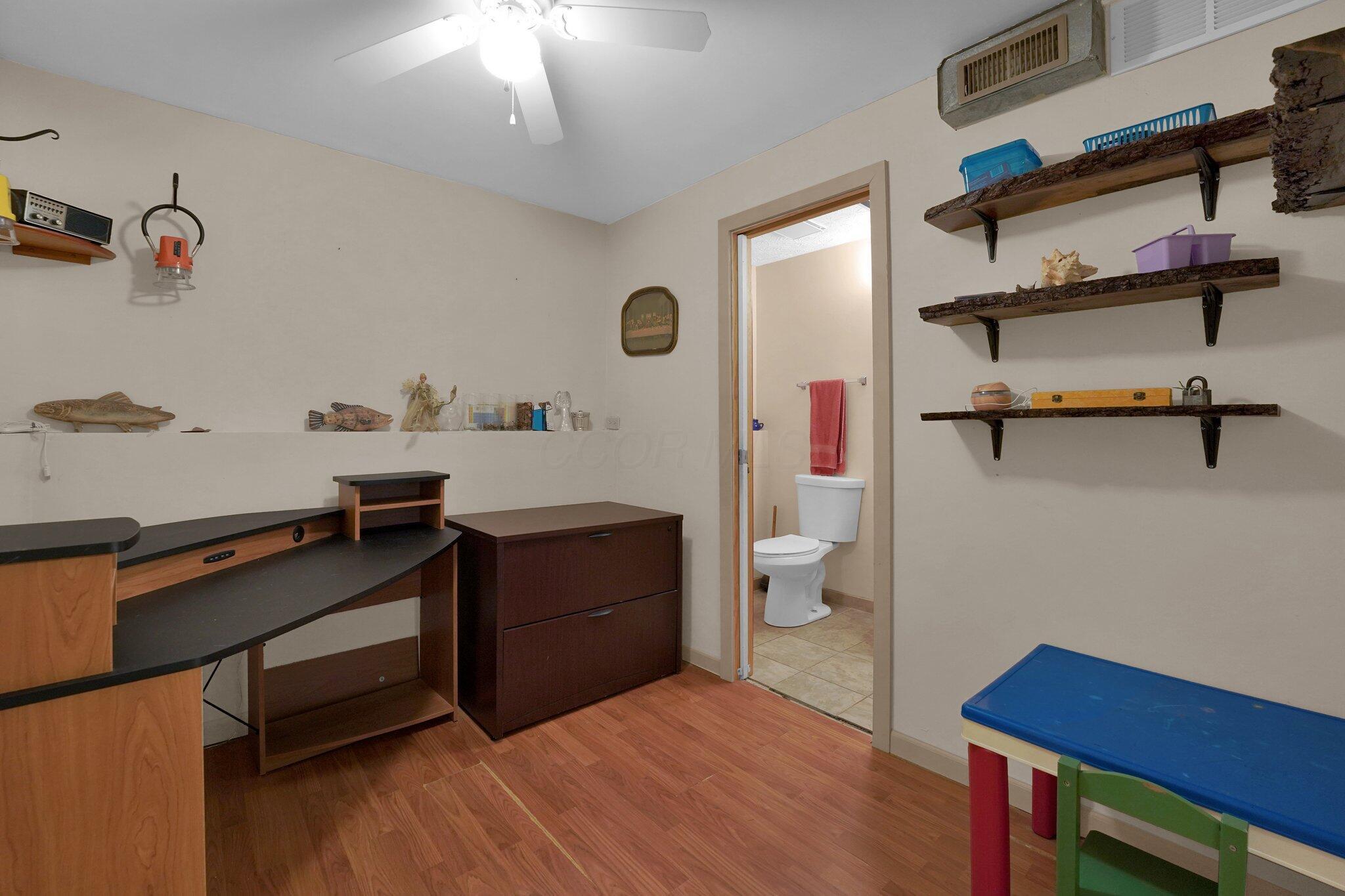 668 Dovalon Place, Galloway, Ohio image 22