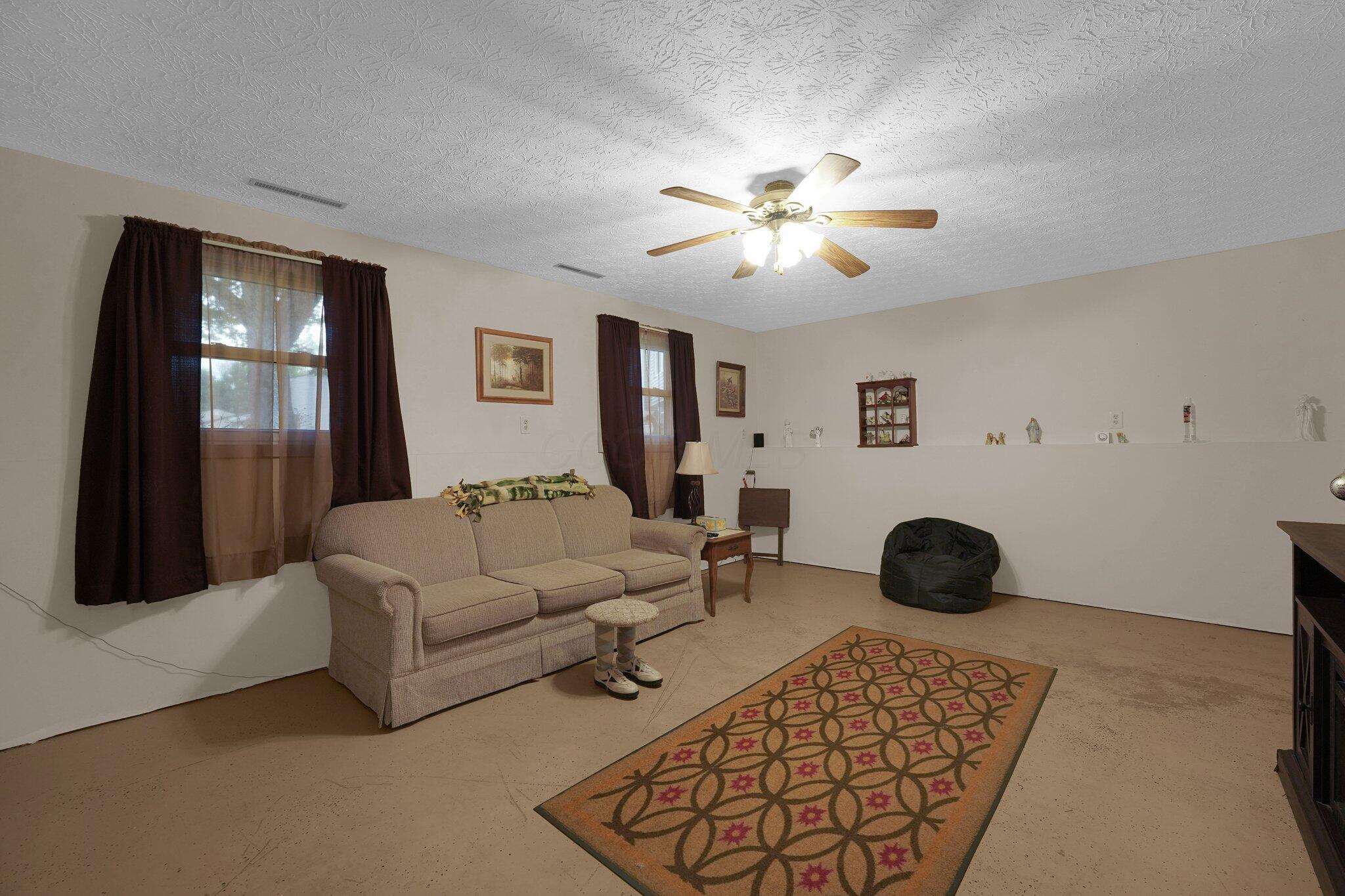 668 Dovalon Place, Galloway, Ohio image 20