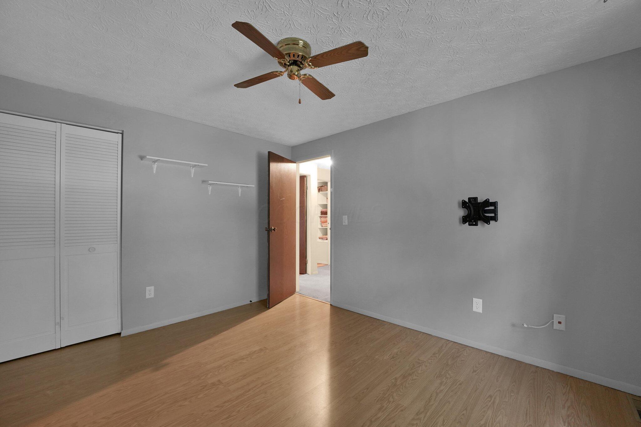 668 Dovalon Place, Galloway, Ohio image 18