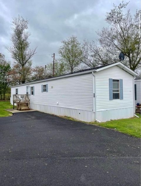 Photo of 2288 W High Lot 38 #Lot 38, Newark, OH 43055 (MLS # 226009866)