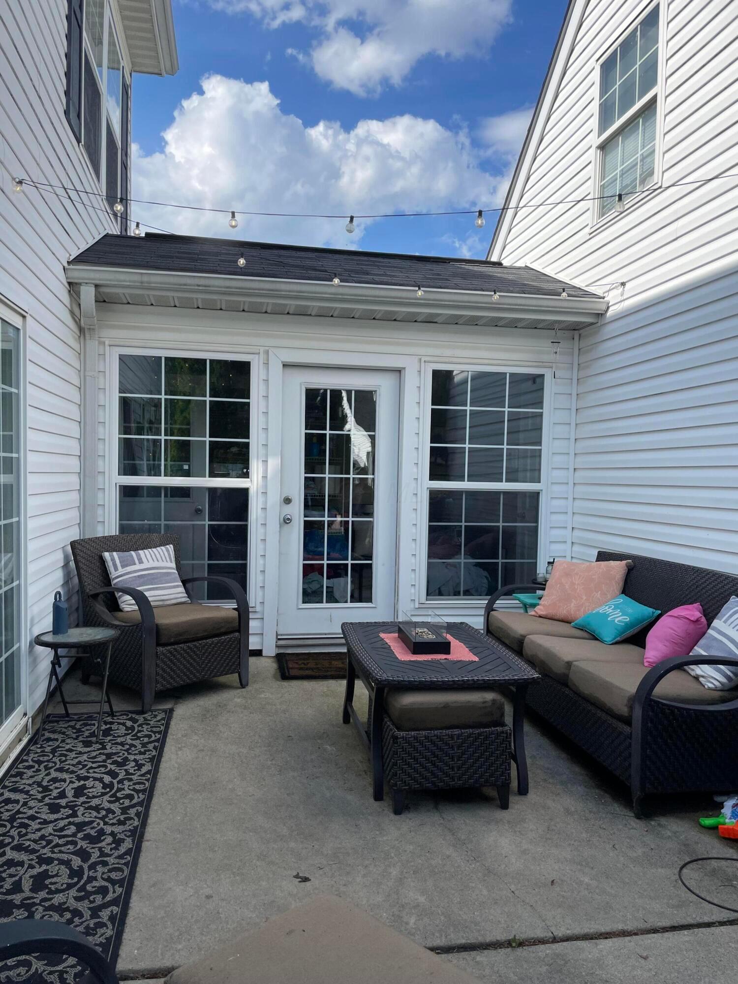 2526 Delowe Street, Grove City, Ohio image 3
