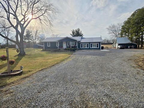 Photo of 9895 Winchester Southern Road, Stoutsville, OH 43154 (MLS # 226005093)