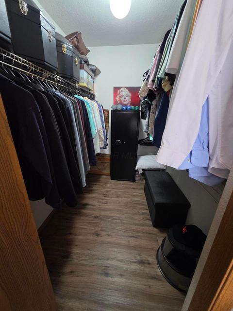 Tiny photo for 17 Woodberry Drive, Mount Vernon, OH 43050 (MLS # 226003038)