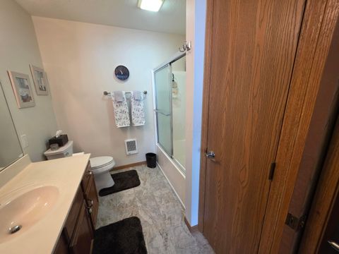 Tiny photo for 17 Woodberry Drive, Mount Vernon, OH 43050 (MLS # 226003038)