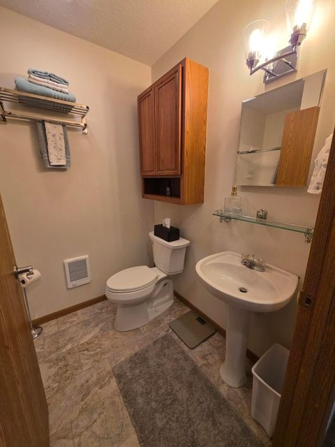 Tiny photo for 17 Woodberry Drive, Mount Vernon, OH 43050 (MLS # 226003038)