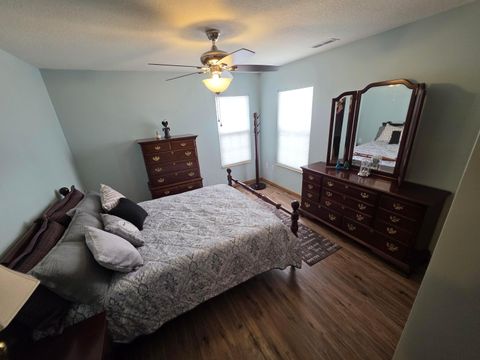 Tiny photo for 17 Woodberry Drive, Mount Vernon, OH 43050 (MLS # 226003038)