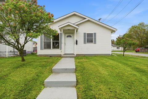 Photo of 681 Maple Avenue, Newark, OH 43055 (MLS # 226014610)