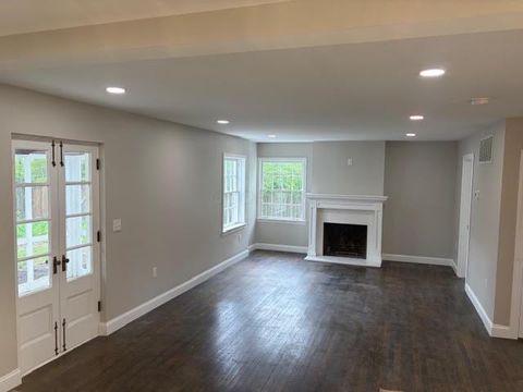 Photo of 159 W Jeffrey Place, Columbus, OH 43214 (MLS # 226027676)