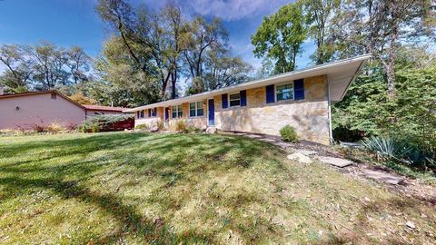 Photo of 32 Marion Street, Dublin, OH 43017 (MLS # 226025936)