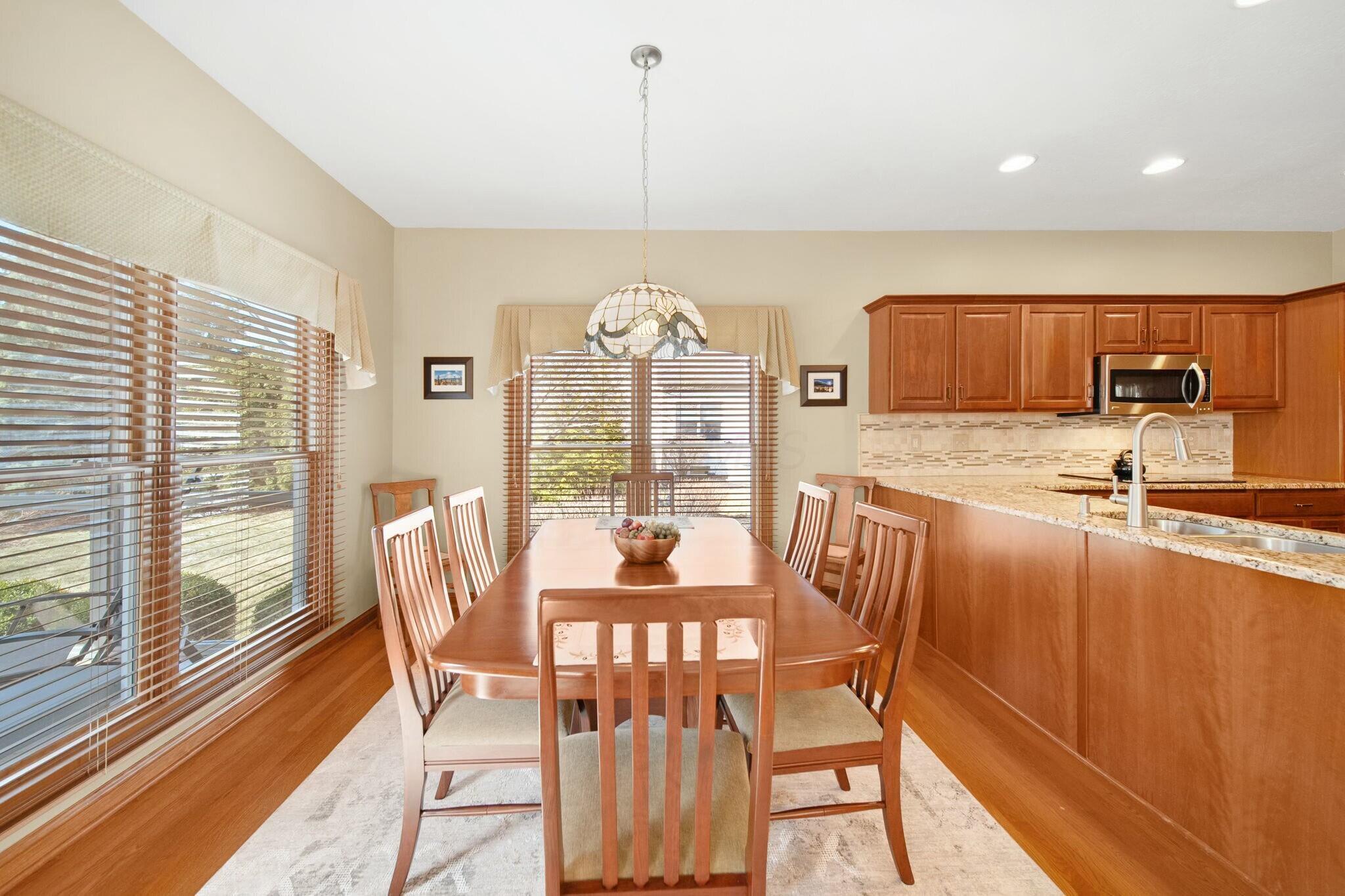 5805 Heritage Lakes Drive, Hilliard, Ohio image 26