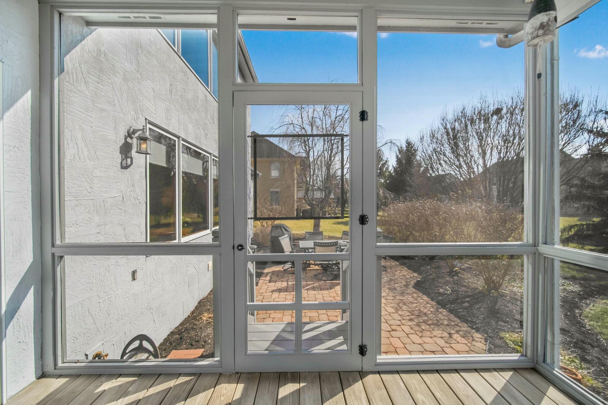 5805 Heritage Lakes Drive, Hilliard, Ohio image 30