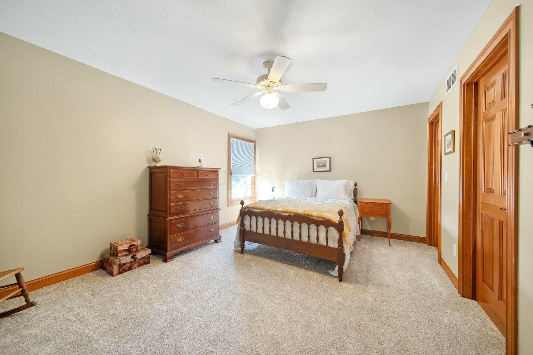 5805 Heritage Lakes Drive, Hilliard, Ohio image 45