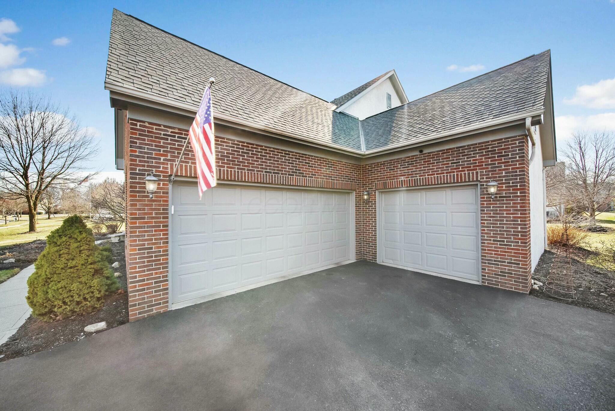 5805 Heritage Lakes Drive, Hilliard, Ohio image 7