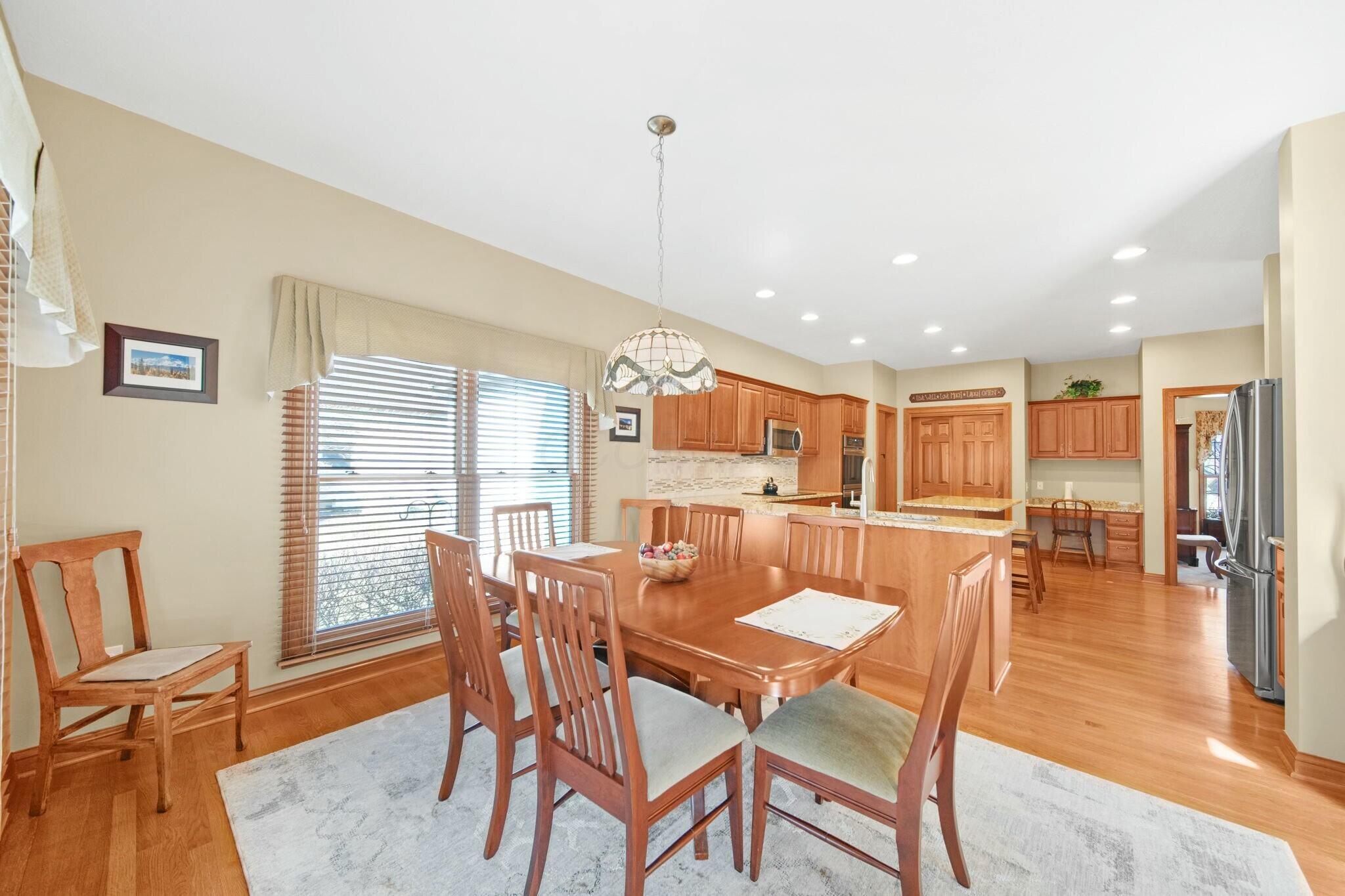 5805 Heritage Lakes Drive, Hilliard, Ohio image 27